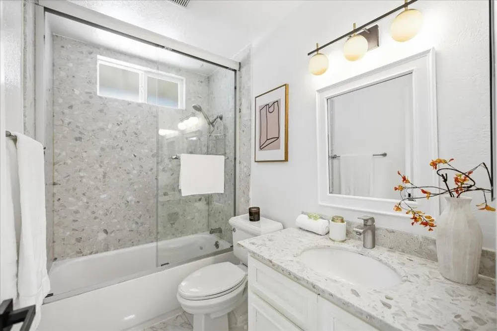 2298 Meadowgate Way San Jose, CA 95132