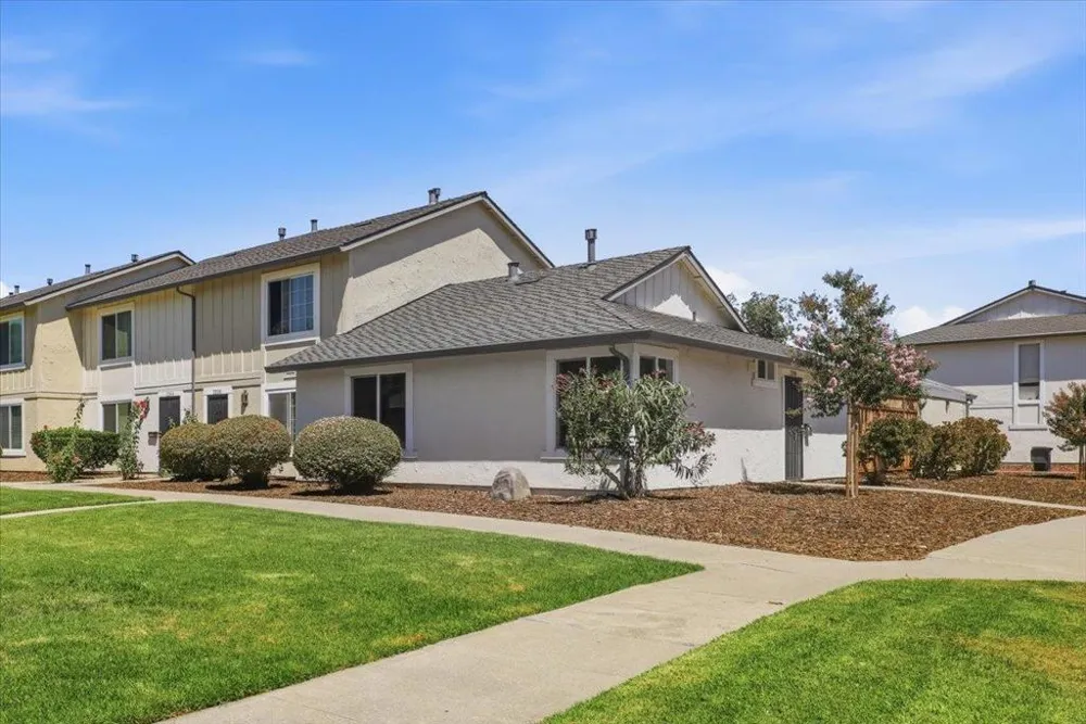 2298 Meadowgate Way San Jose, CA 95132