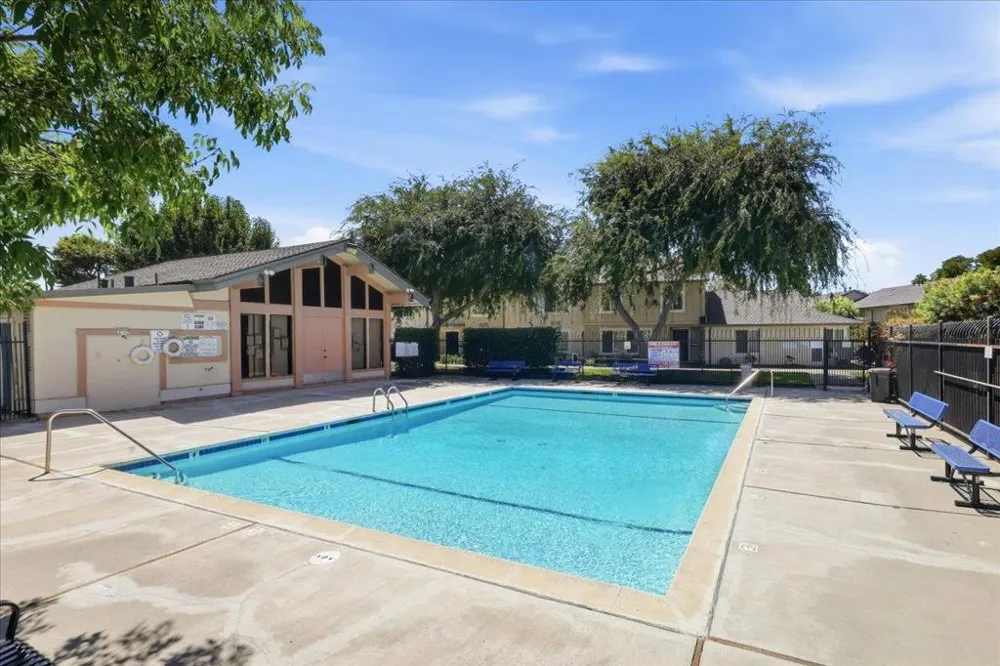 2298 Meadowgate Way San Jose, CA 95132