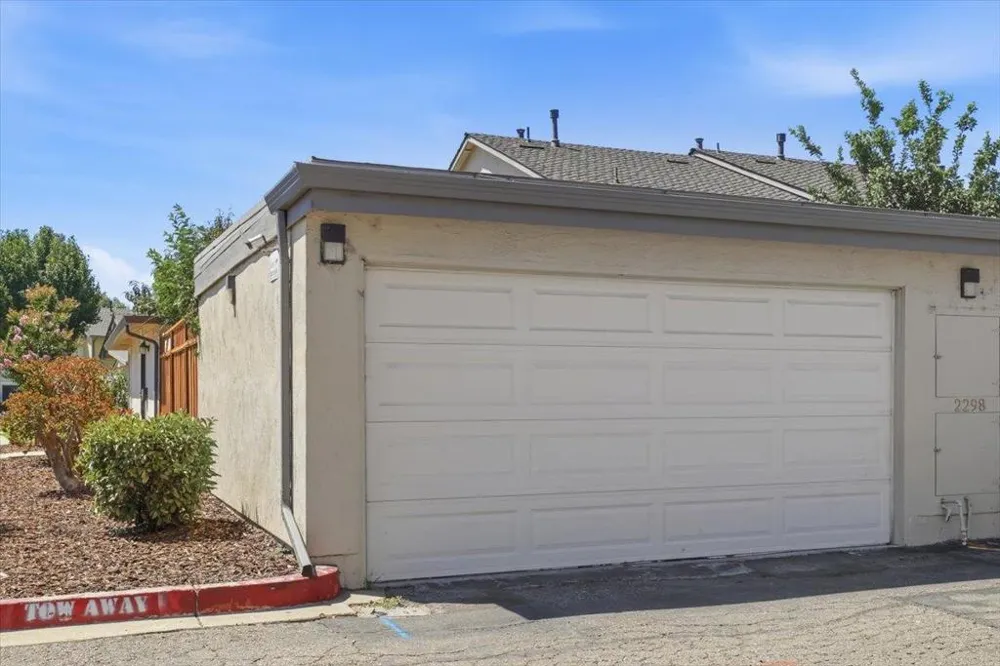 2298 Meadowgate Way San Jose, CA 95132