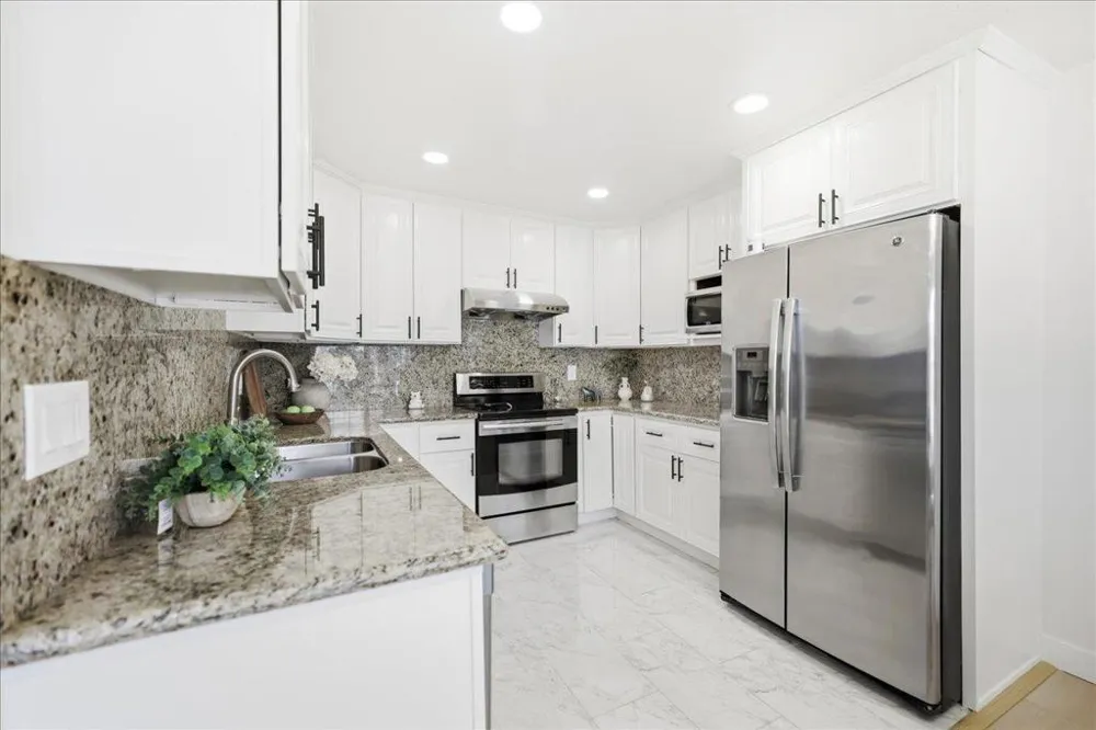 2298 Meadowgate Way San Jose, CA 95132