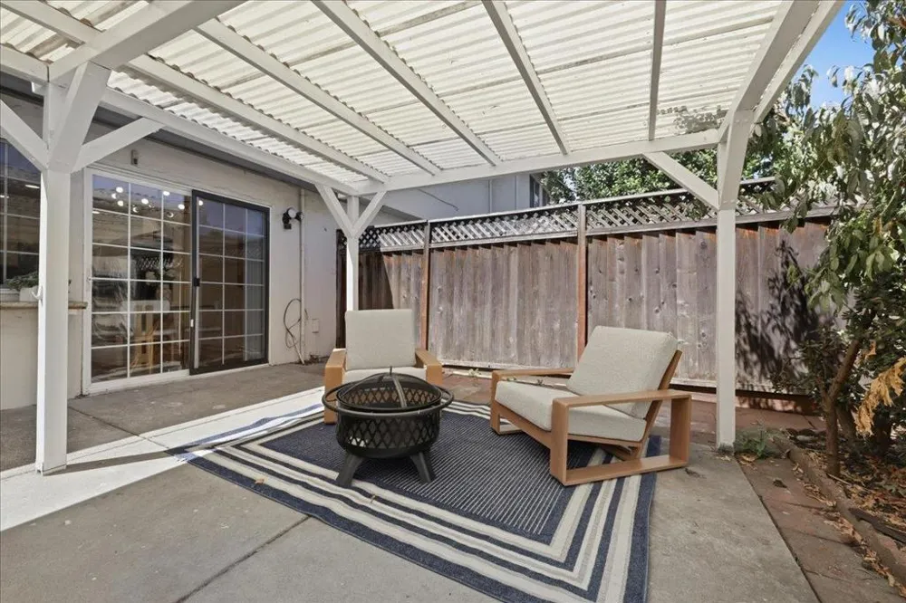 2298 Meadowgate Way San Jose, CA 95132