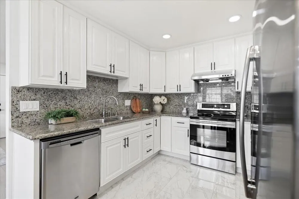2298 Meadowgate Way San Jose, CA 95132