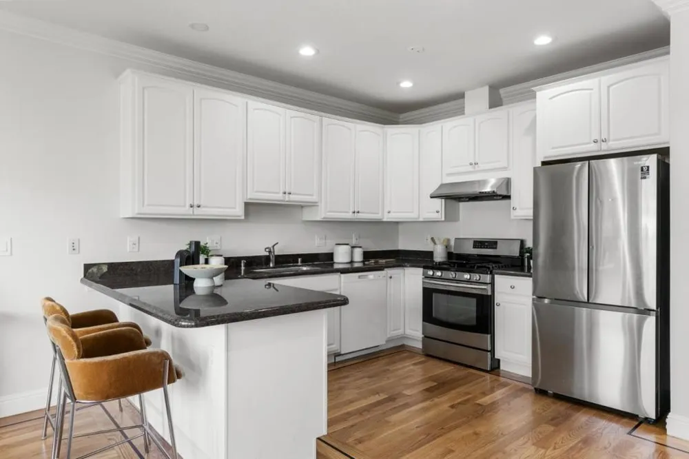 582 Abbot Avenue Daly City, CA 94014