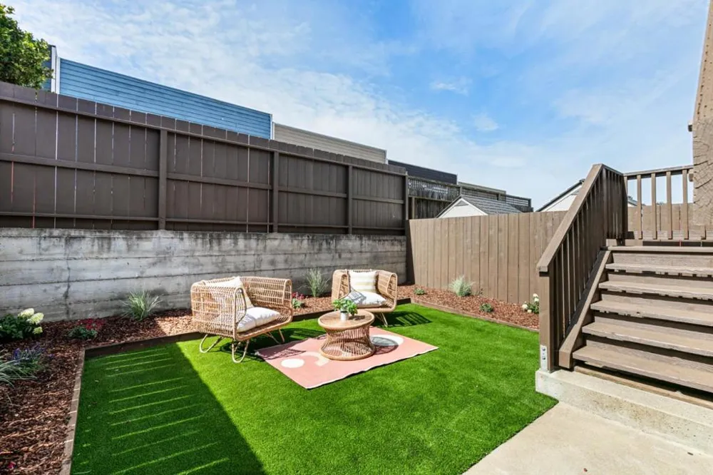 582 Abbot Avenue Daly City, CA 94014