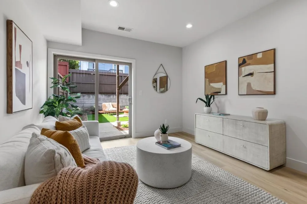 582 Abbot Avenue Daly City, CA 94014