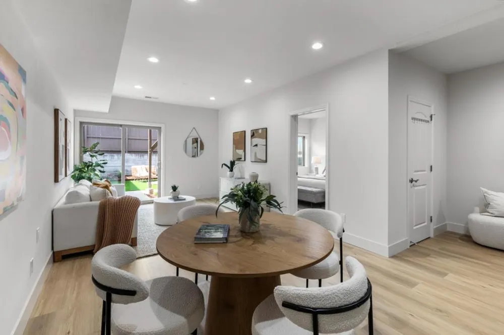 582 Abbot Avenue Daly City, CA 94014