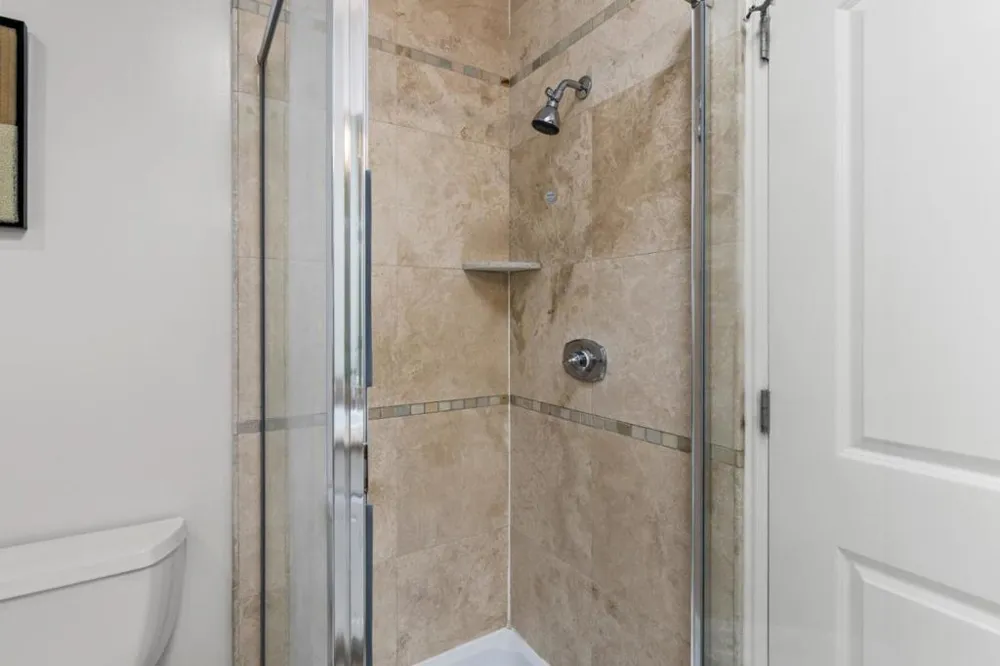 582 Abbot Avenue Daly City, CA 94014