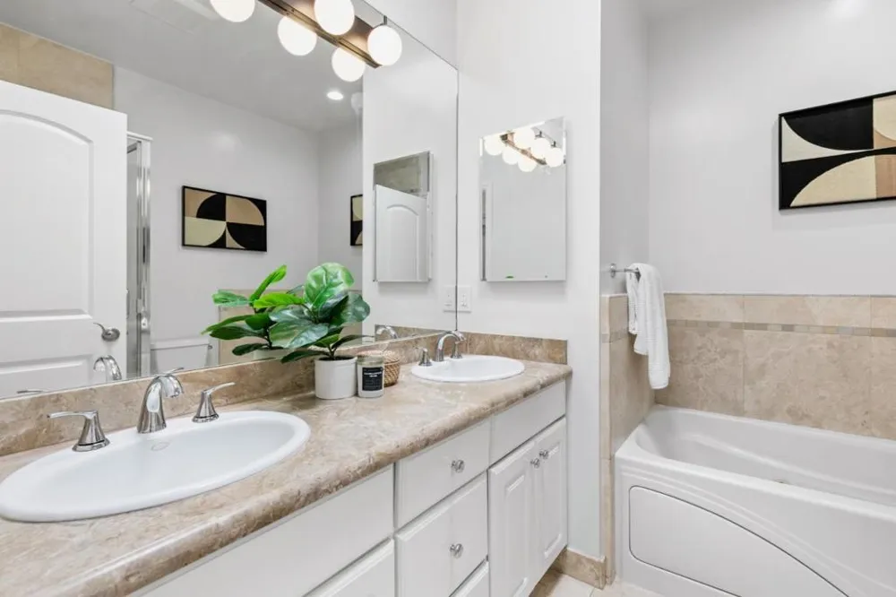 582 Abbot Avenue Daly City, CA 94014