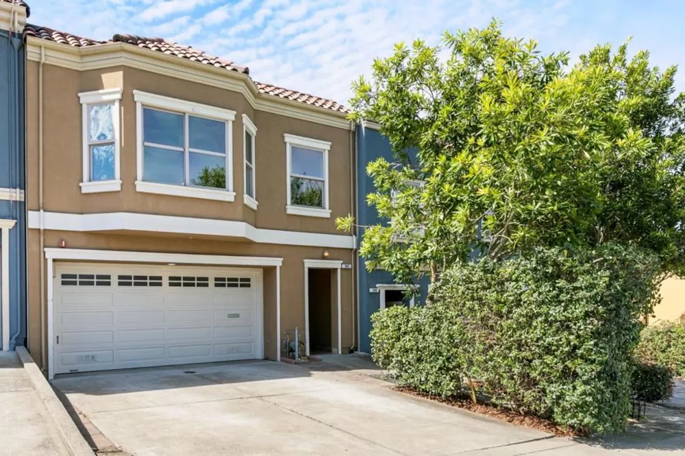582 Abbot Avenue Daly City, CA 94014