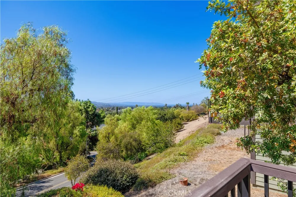 607 North Cataract Avenue San Dimas, CA 91773