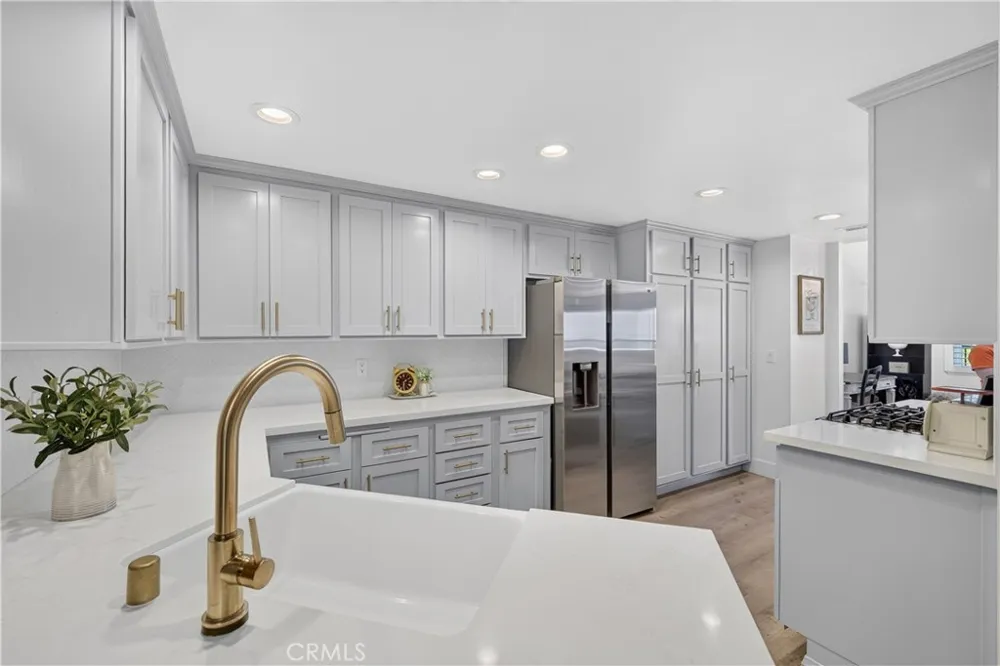 607 North Cataract Avenue San Dimas, CA 91773