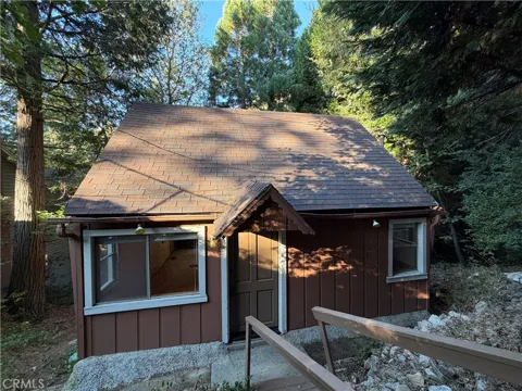 23679 Hillside