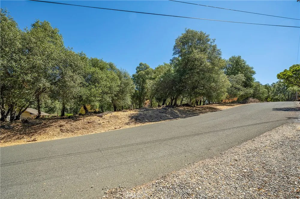 18876 Timber Point Road Hidden Valley Lake, CA 95467