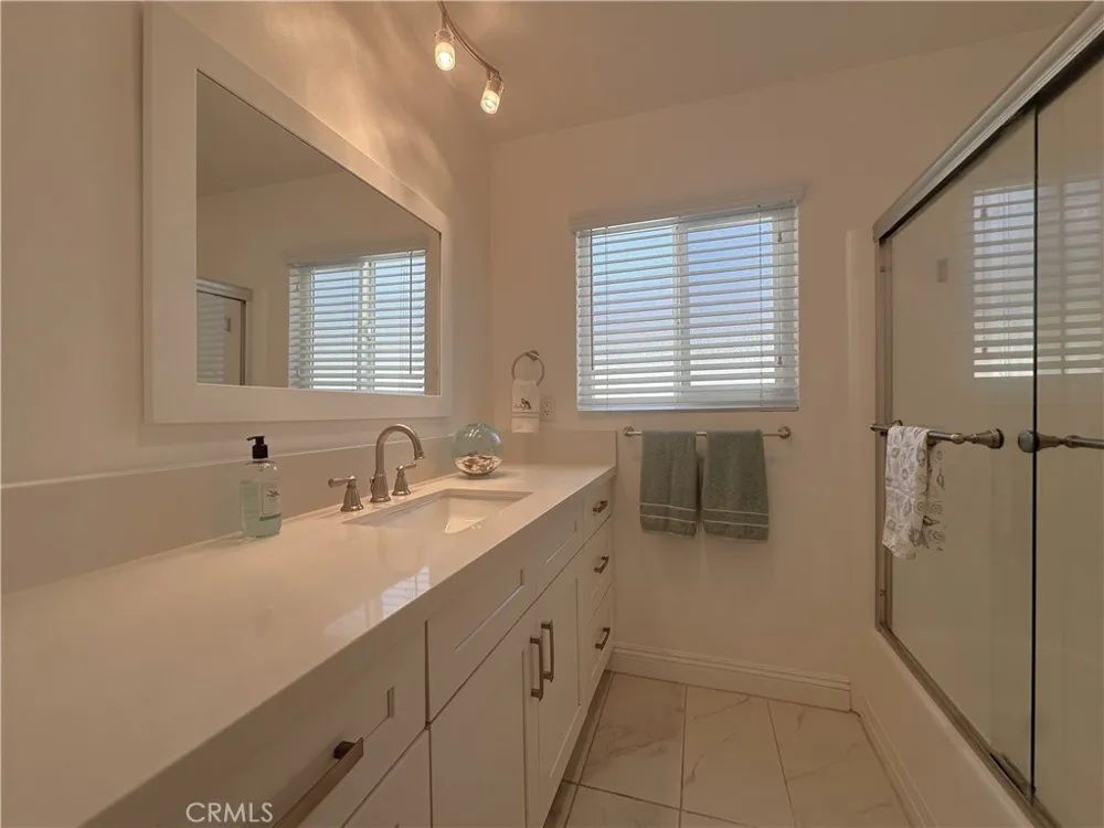 119 S Lucia Avenue #4 Redondo Beach, CA 90277