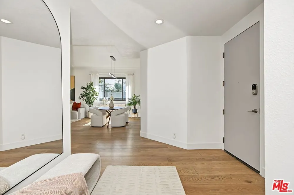 839 Larrabee Street #2 West Hollywood, CA 90069