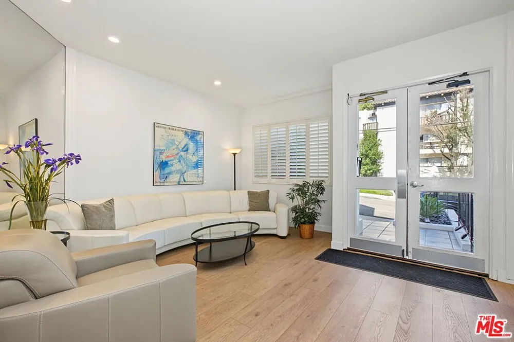 839 Larrabee Street #2 West Hollywood, CA 90069
