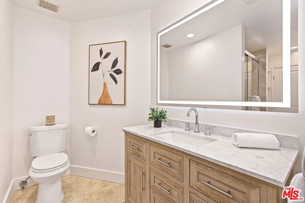 839 Larrabee Street #2 West Hollywood, CA 90069