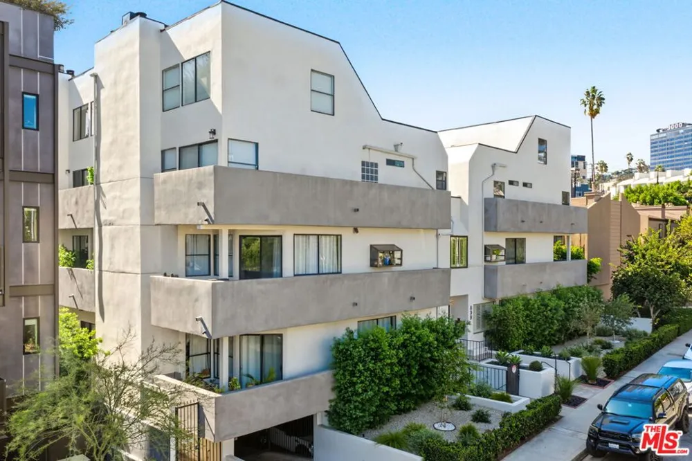 839 Larrabee Street #2 West Hollywood, CA 90069