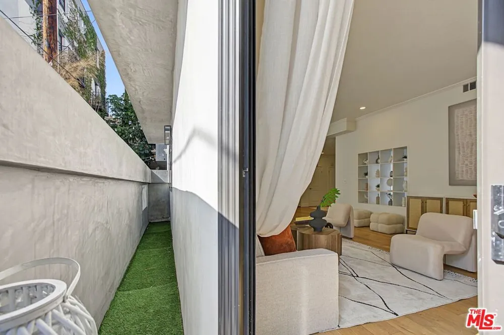 839 Larrabee Street #2 West Hollywood, CA 90069