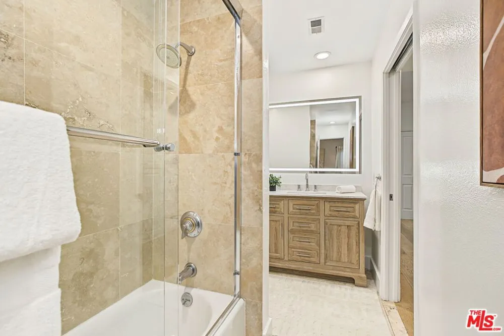 839 Larrabee Street #2 West Hollywood, CA 90069
