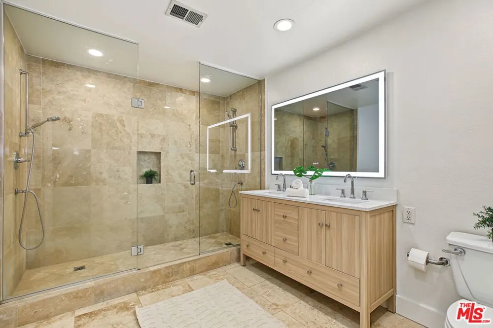 839 Larrabee Street #2 West Hollywood, CA 90069
