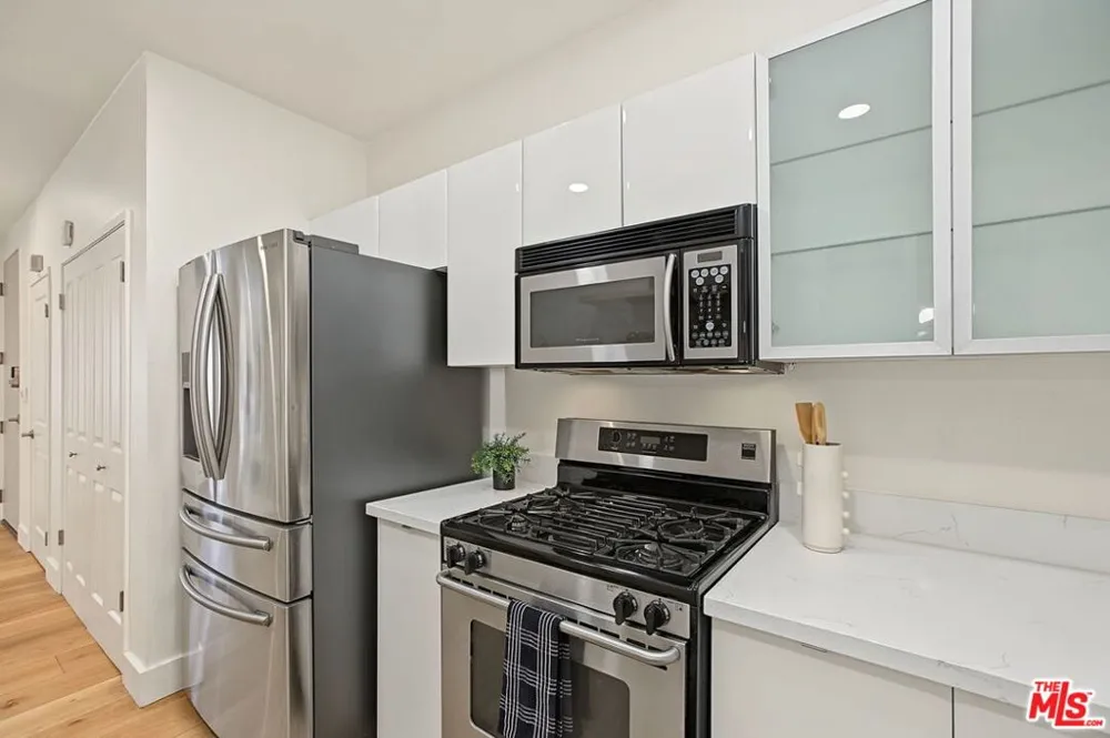 839 Larrabee Street #2 West Hollywood, CA 90069