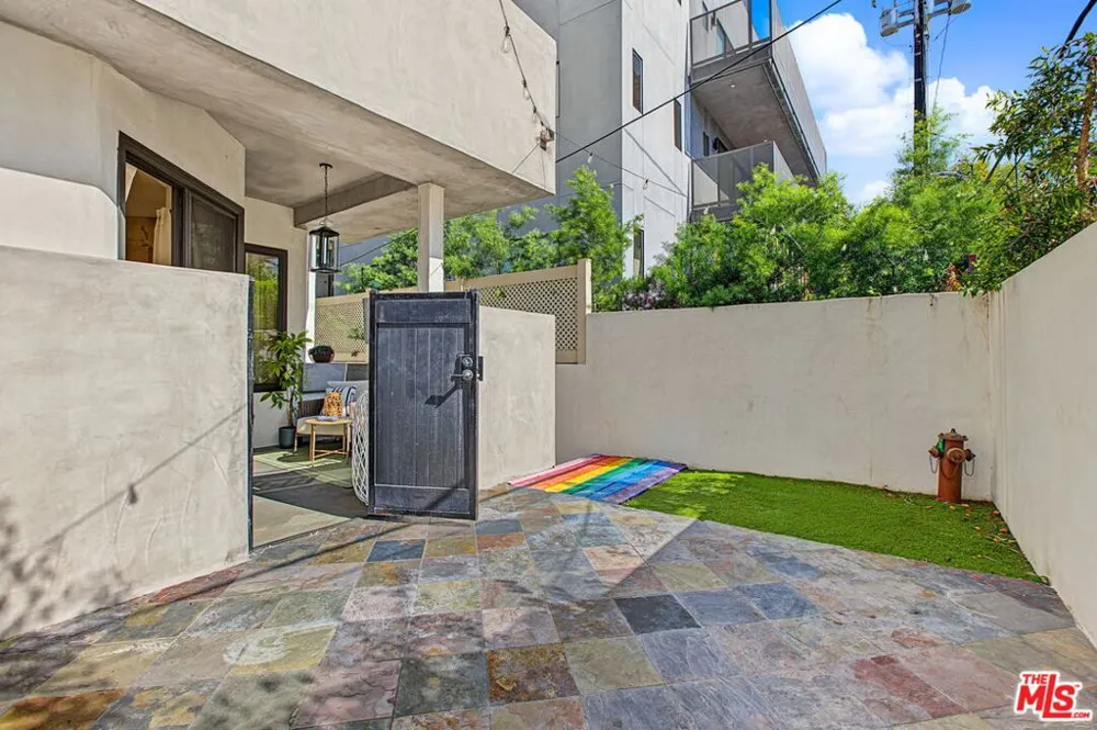 839 Larrabee Street #2 West Hollywood, CA 90069