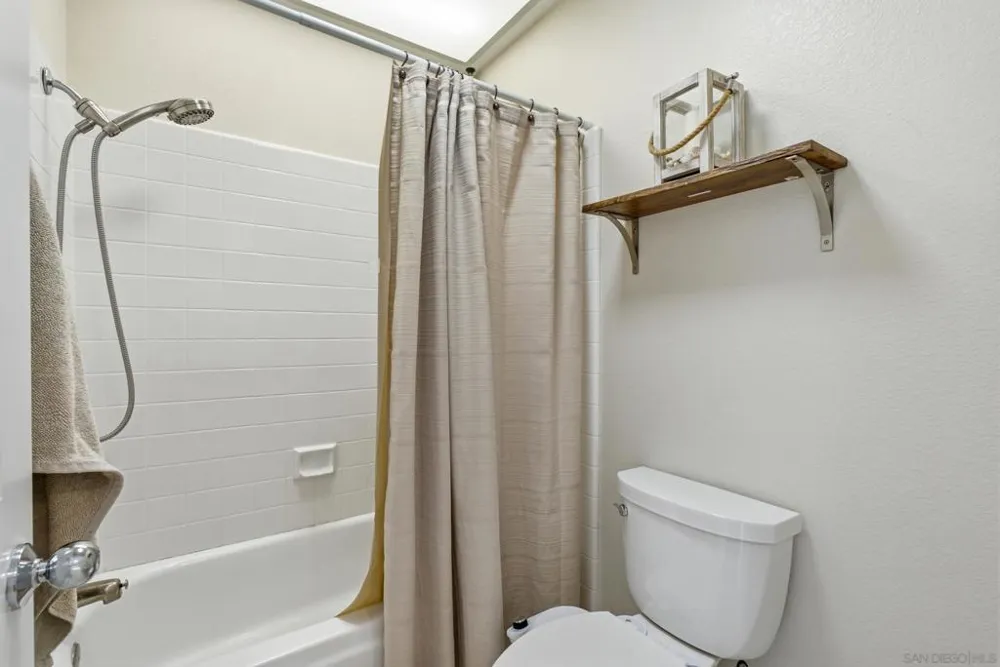 12504 Cypress Woods San Diego, CA 92131