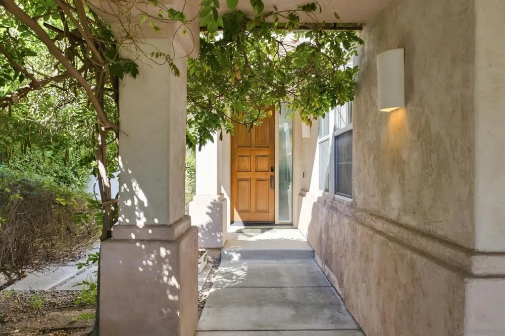 12504 Cypress Woods San Diego, CA 92131
