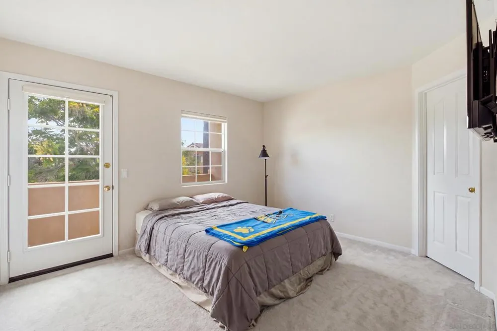12504 Cypress Woods San Diego, CA 92131