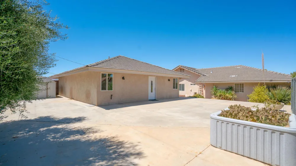 8582 Frontera Avenue Yucca Valley, CA 92284