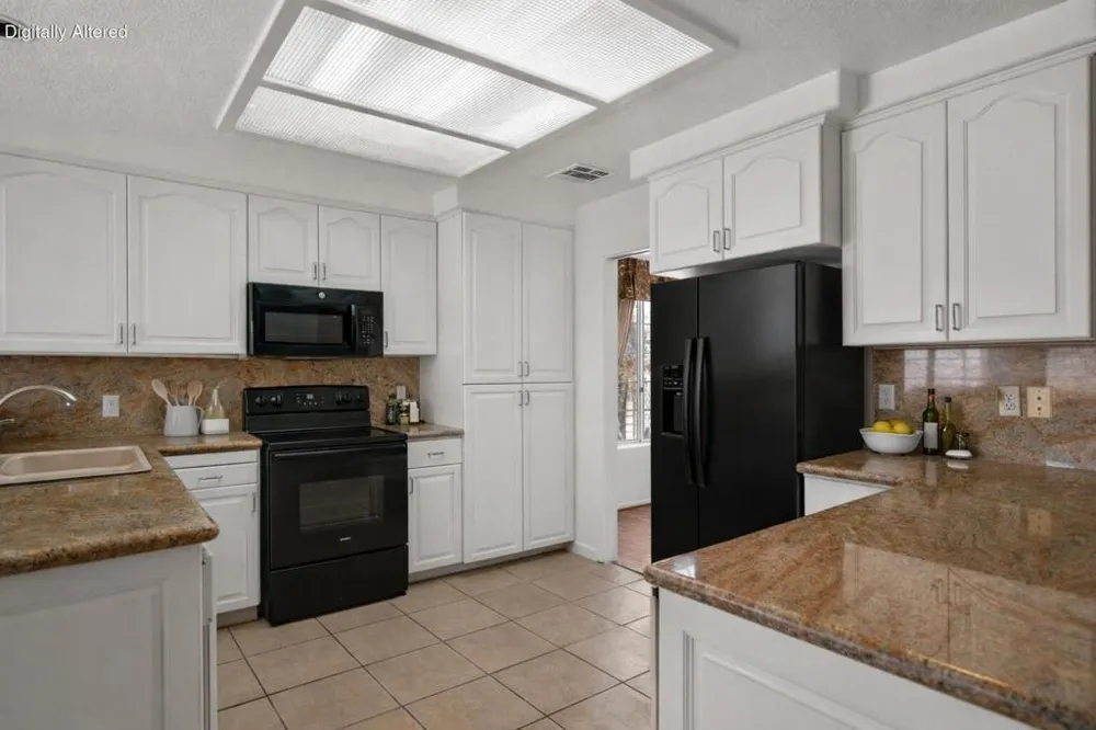 8582 Frontera Avenue Yucca Valley, CA 92284