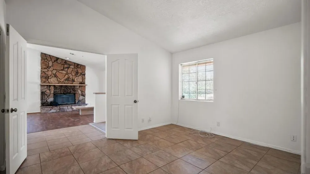 8582 Frontera Avenue Yucca Valley, CA 92284