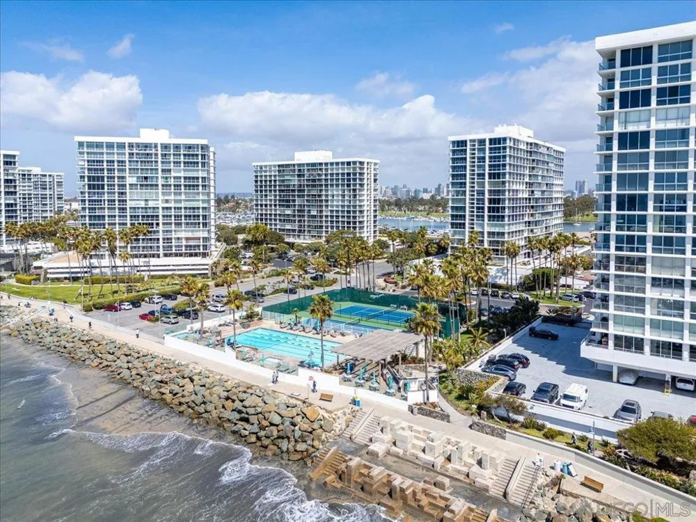 1830 Avenida Del Mundo #1210 Coronado, CA 92118