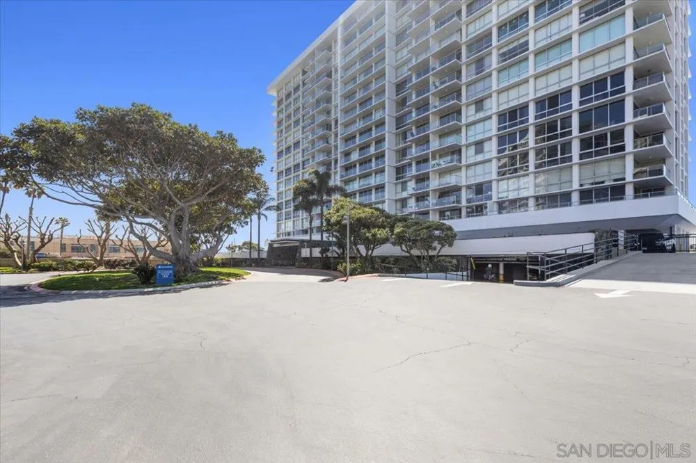 1830 Avenida Del Mundo #1210 Coronado, CA 92118