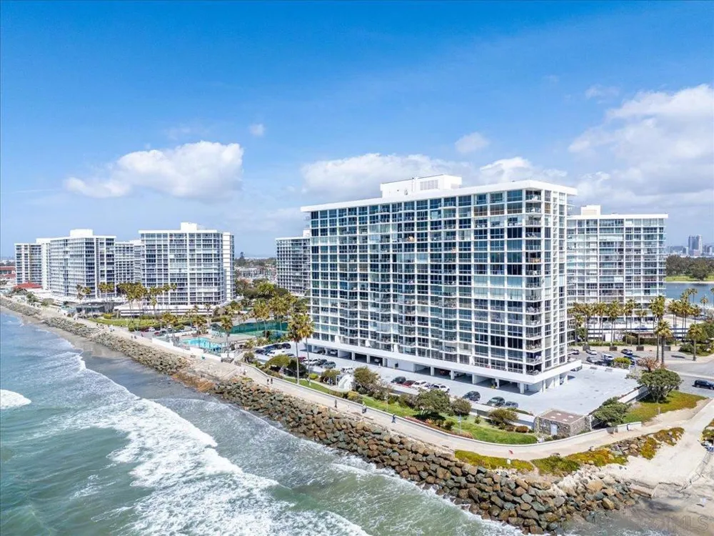 1830 Avenida Del Mundo #1210 Coronado, CA 92118