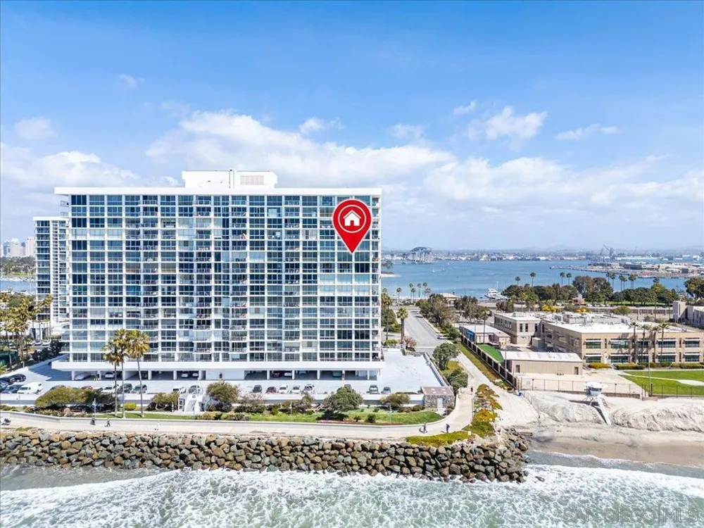 1830 Avenida Del Mundo #1210 Coronado, CA 92118