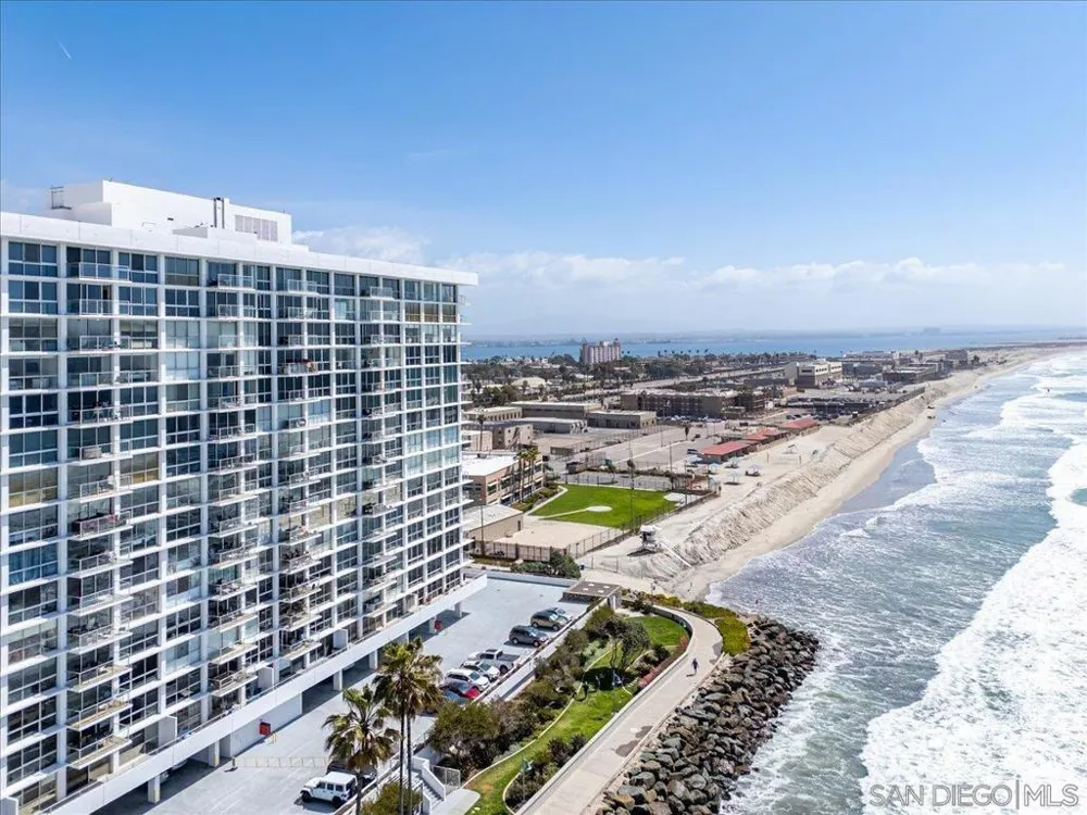 1830 Avenida Del Mundo #1210 Coronado, CA 92118