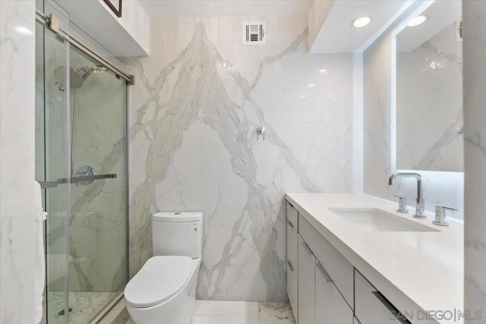 1830 Avenida Del Mundo #1210 Coronado, CA 92118