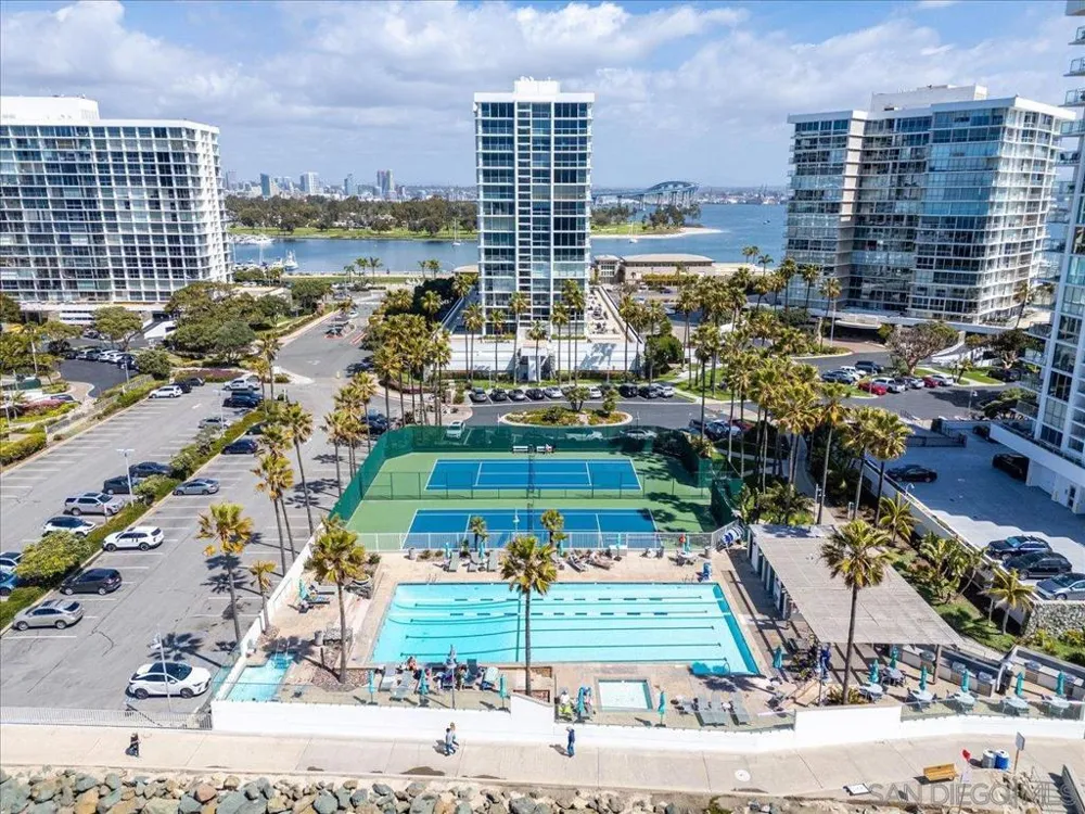 1830 Avenida Del Mundo #1210 Coronado, CA 92118