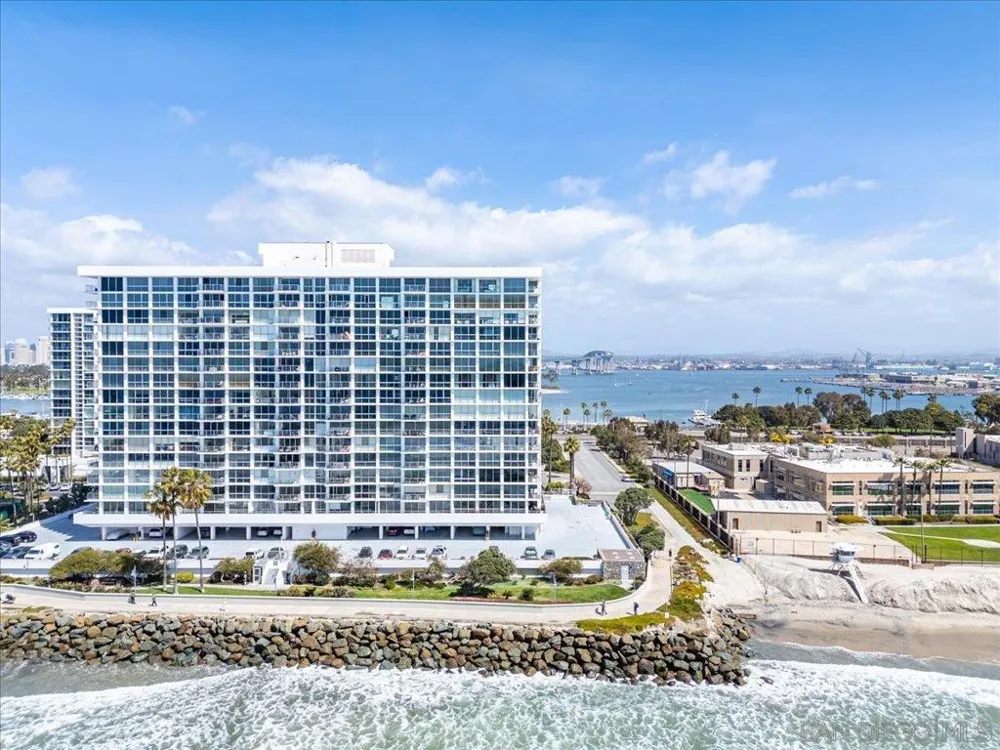 1830 Avenida Del Mundo #1210 Coronado, CA 92118