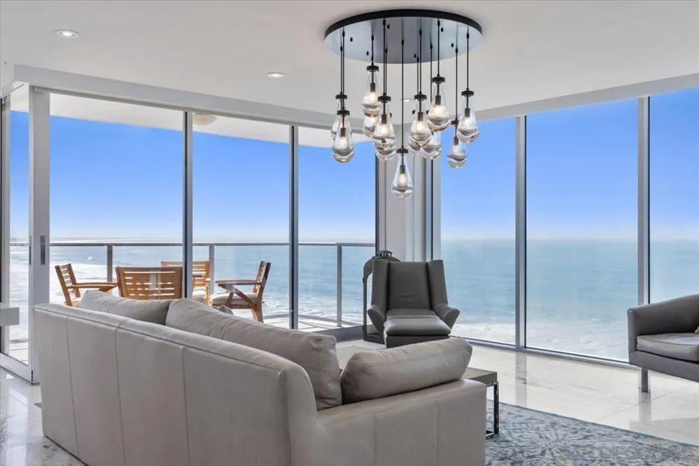 1830 Avenida Del Mundo #1210 Coronado, CA 92118