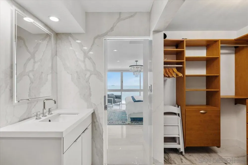 1830 Avenida Del Mundo #1210 Coronado, CA 92118