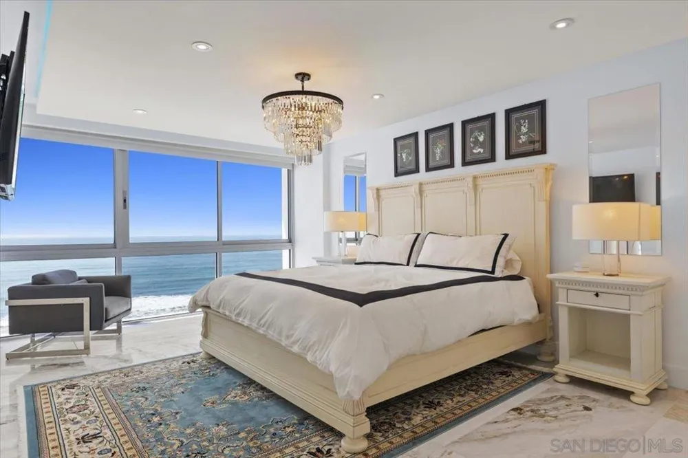 1830 Avenida Del Mundo #1210 Coronado, CA 92118