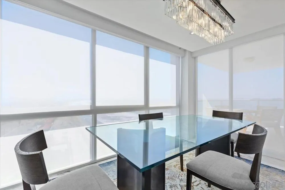 1830 Avenida Del Mundo #1210 Coronado, CA 92118