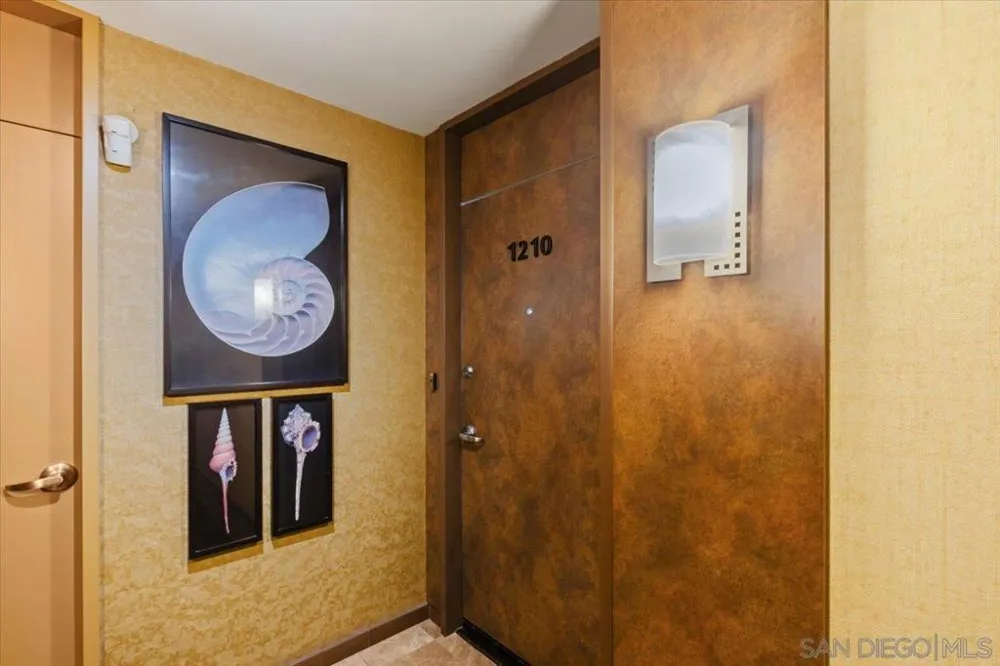 1830 Avenida Del Mundo #1210 Coronado, CA 92118