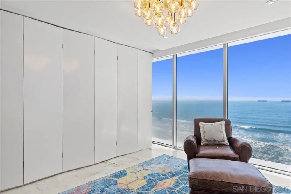 1830 Avenida Del Mundo #1210 Coronado, CA 92118