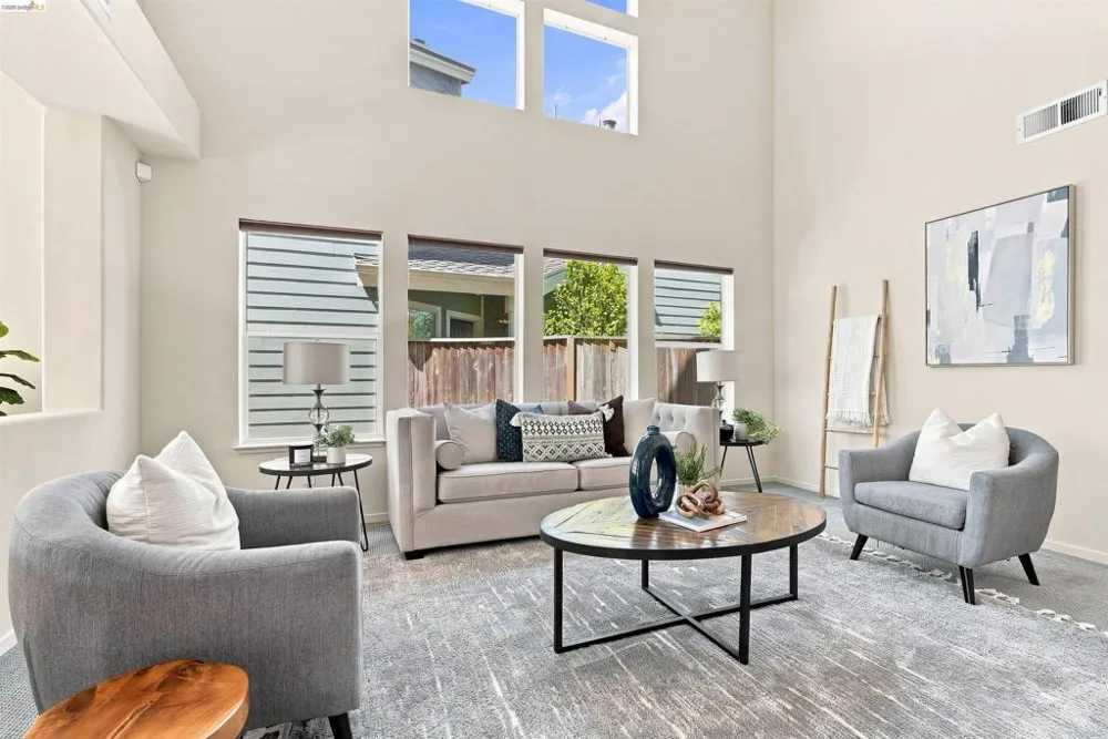 24 Southwind Cir Richmond, CA 94804