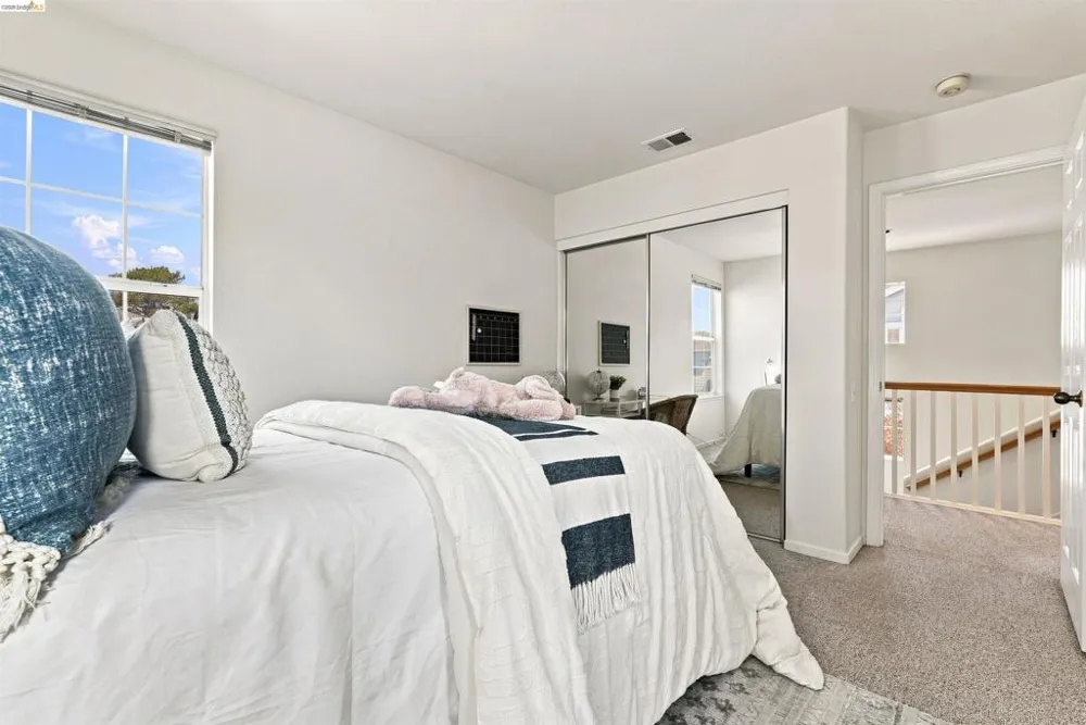 24 Southwind Cir Richmond, CA 94804